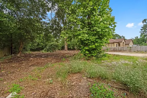 1615 Gilmore St, Conroe, TX 77301