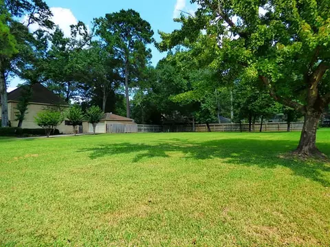 3502 Fawn Creek Dr, Houston, TX 77339