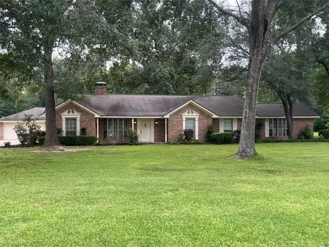 1720 Palmetto Ln, Kingwood, TX 77339