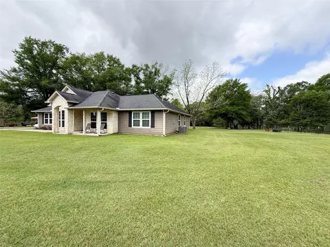 Exterior - 12220 Fm 356, Trinity, TX 75862 photo 4 of 18