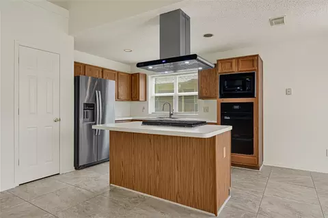 Kitchen - 8818 Driftstone Dr, Spring, TX 77379 photo 5 of 5
