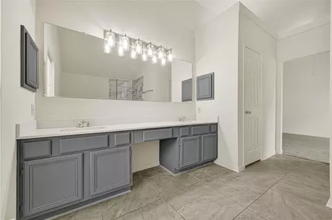 Bath - 8818 Driftstone Dr, Spring, TX 77379 photo 1 of 6