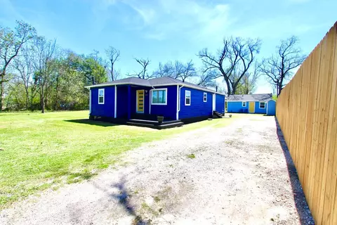 2022 Ladin Dr, Houston, TX 77039