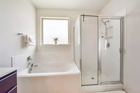 Bath - 24502 Corbridge Creek Ct, Spring, TX 77389 photo 4 of 4