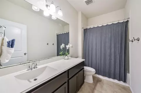 Bath - 24502 Corbridge Creek Ct, Spring, TX 77389 photo 2 of 4