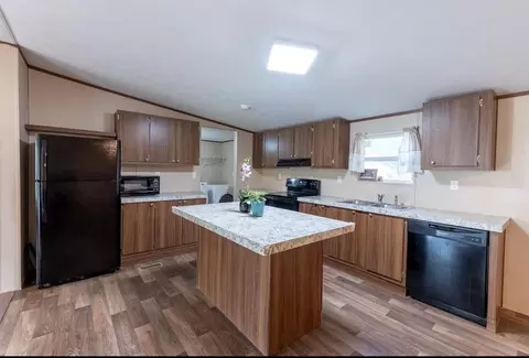 Kitchen - 78 County Road 4281, Dayton, TX 77535 photo 1 of 1