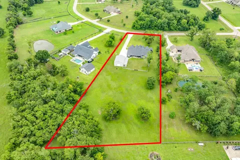 View/Area - 902 Redbird Ct, Angleton, TX 77515 photo 3 of 3