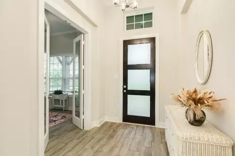 Entry Way - 902 Redbird Ct, Angleton, TX 77515 photo 1 of 2