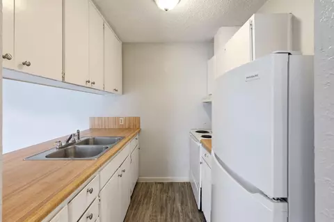 Kitchen - 175 Loop 265, Rosebud, TX 76570 photo 1 of 1