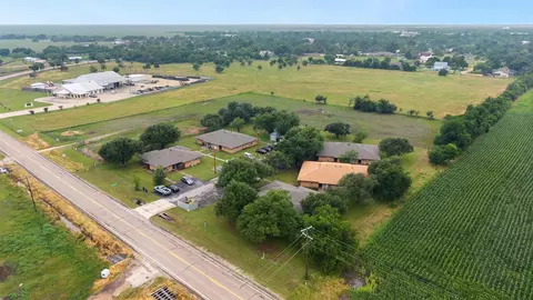 175 Loop 265, Rosebud, TX 76570