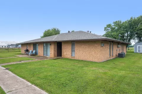 Exterior - 175 Loop 265, Rosebud, TX 76570 photo 1 of 3