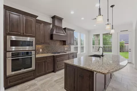 Kitchen - 31407 Falling Cedar Ct, Spring, TX 77386 photo 3 of 5