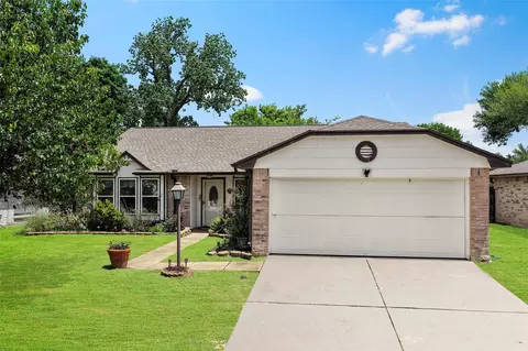 16730 Summer Dawn Ln, Houston, TX 77095