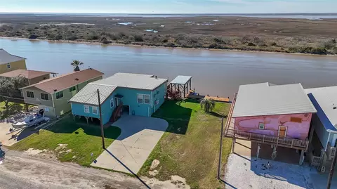 4258 Fm 2031 Beach Rd, Matagorda, TX 77457