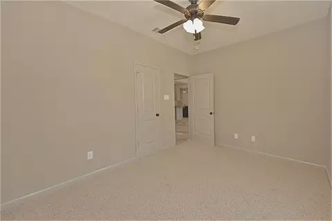 Bedroom - 513 Cactus Dr, Conroe, TX 77385 photo 3 of 8