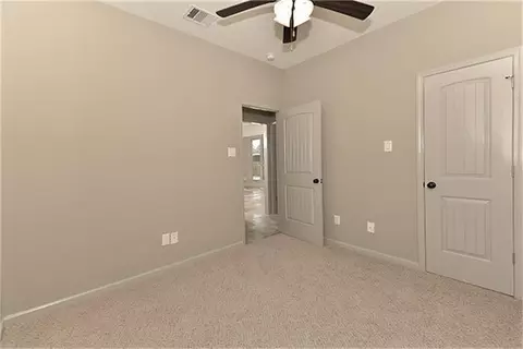 Bedroom - 513 Cactus Dr, Conroe, TX 77385 photo 5 of 8