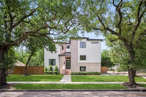 5247 Beechnut St, Houston, TX 77096