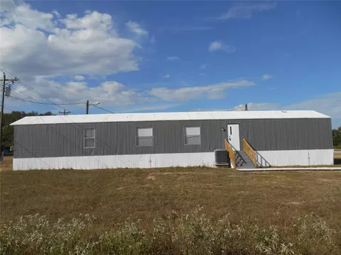 527 Cindy Ln, Prairie View, TX 77445