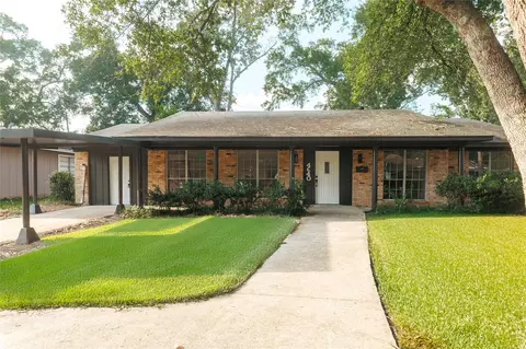4640 Fieldwood Ln, Beaumont, TX 77706