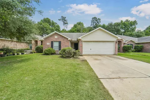 12023 Belle Ct, Pinehurst, TX 77362