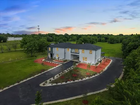 3237 Harkey Rd, Pearland, TX 77584