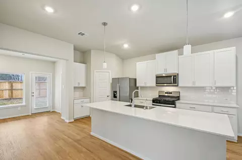 29006 Farmhouse Estates Dr, Waller, TX 77484