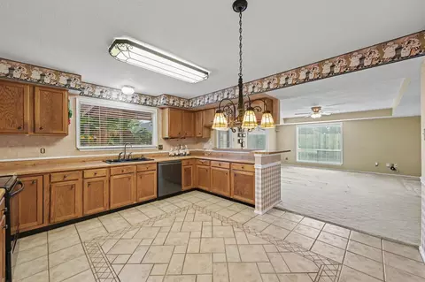 Kitchen - 4926 Edinston Pl, Spring, TX 77388 photo 2 of 3