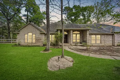 11995 White Oak Xing, Conroe, TX 77385