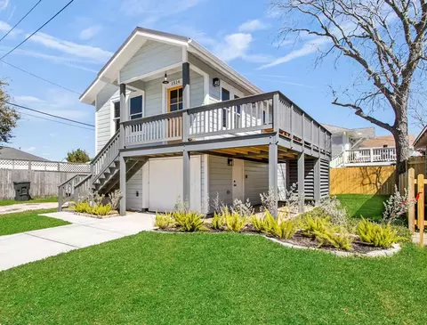 1514 51st St, Galveston, TX 77551