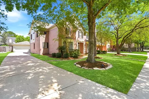 Exterior - 4707 Stackstone Ln, Katy, TX 77450 photo 4 of 9