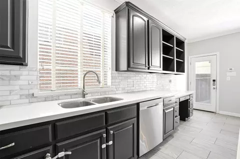 Kitchen - 4707 Stackstone Ln, Katy, TX 77450 photo 5 of 6