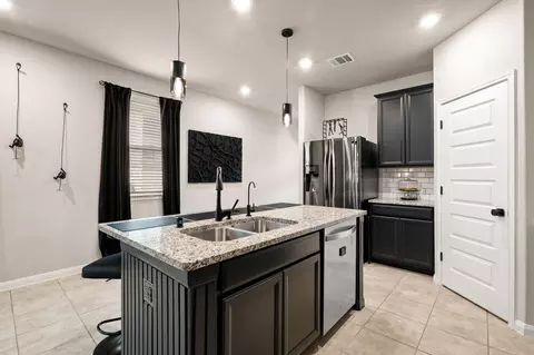Kitchen - 7067 Silverleaf Oak St, Conroe, TX 77304 photo 2 of 3