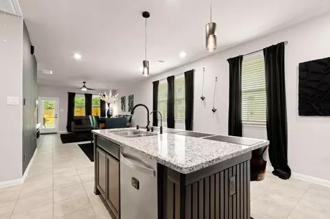 Kitchen - 7067 Silverleaf Oak St, Conroe, TX 77304 photo 3 of 3