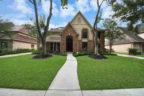 2307 Stephens Grant Dr, Sugar Land, TX 77479