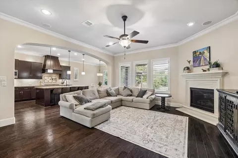 Living - 3 Tiburon Ct, Spring, TX 77389 photo 1 of 1