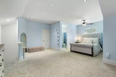 Bedroom - 4103 Tee Tree Ct, Spring, TX 77386 photo 4 of 6