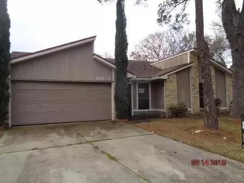 10603 Village Trail Dr, Houston, TX 77065