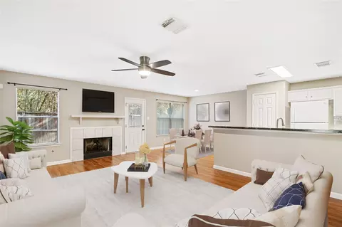 6 Verbena Bend Pl, The Woodlands, TX 77382