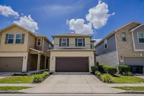8609 Cedar Brook Point Dr, Houston, TX 77080