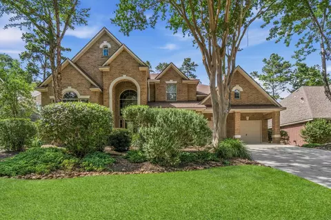 139 E Mirror Ridge Cir, The Woodlands, TX 77382