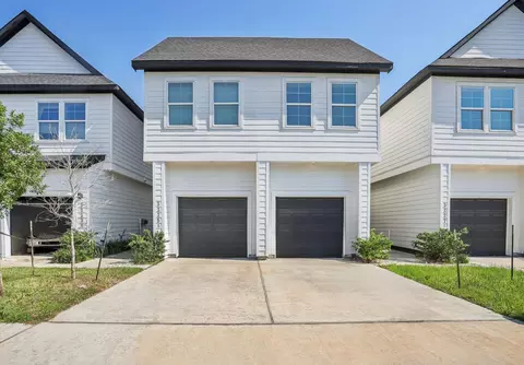 3225 Real St #A/B, Houston, TX 77087