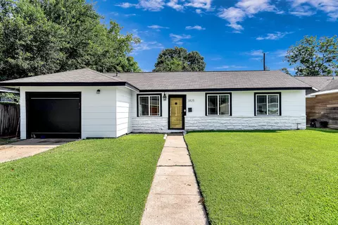 3825 Wichita St, Houston, TX 77004