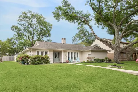 1926 Mapleton Dr, Houston, TX 77043 photo 1