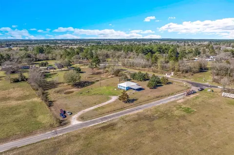 959 Walker Loop, Huntsville, TX 77340