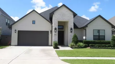 1916 Silver Point Ct, Friendswood, TX 77546