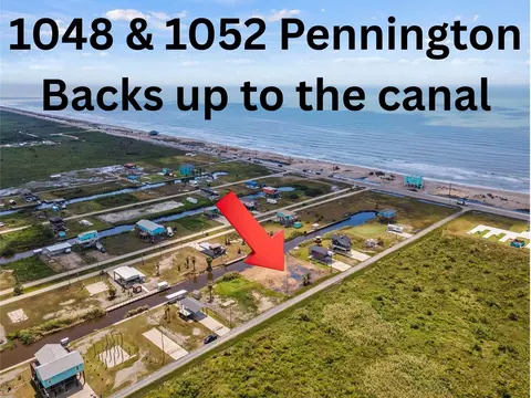 1048 1052 Pennington St, Gilchrist, TX 77617