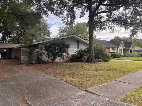 5542 Cheena Dr, Houston, TX 77096
