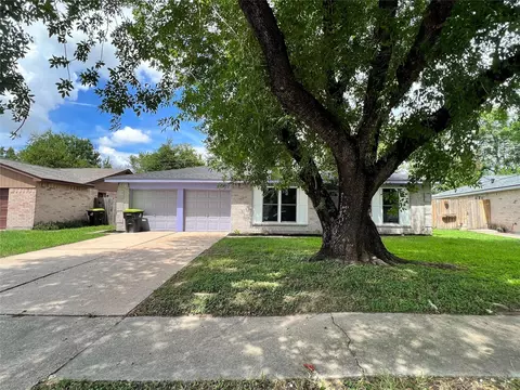 9587 Sutter Park Ln, Houston, TX 77086