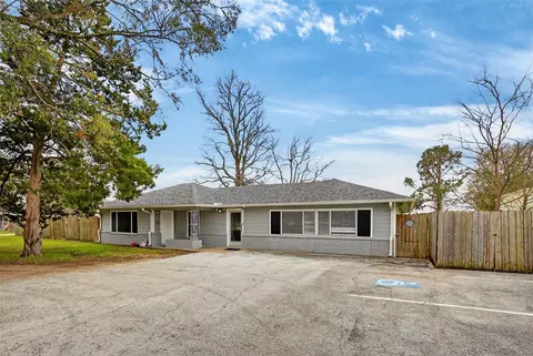 Exterior - 5109 E 5th St, Katy, TX 77493 photo 3 of 8