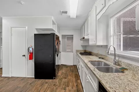 Kitchen - 5109 E 5th St, Katy, TX 77493 photo 1 of 3
